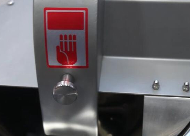 �๦���W�ϙC(j��)